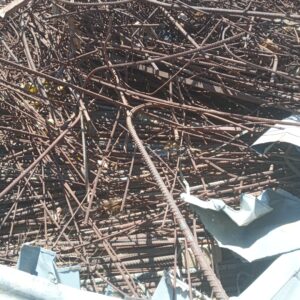 بیش از صد تن ضایعات عمدتا میلگرد به فروش میرسد