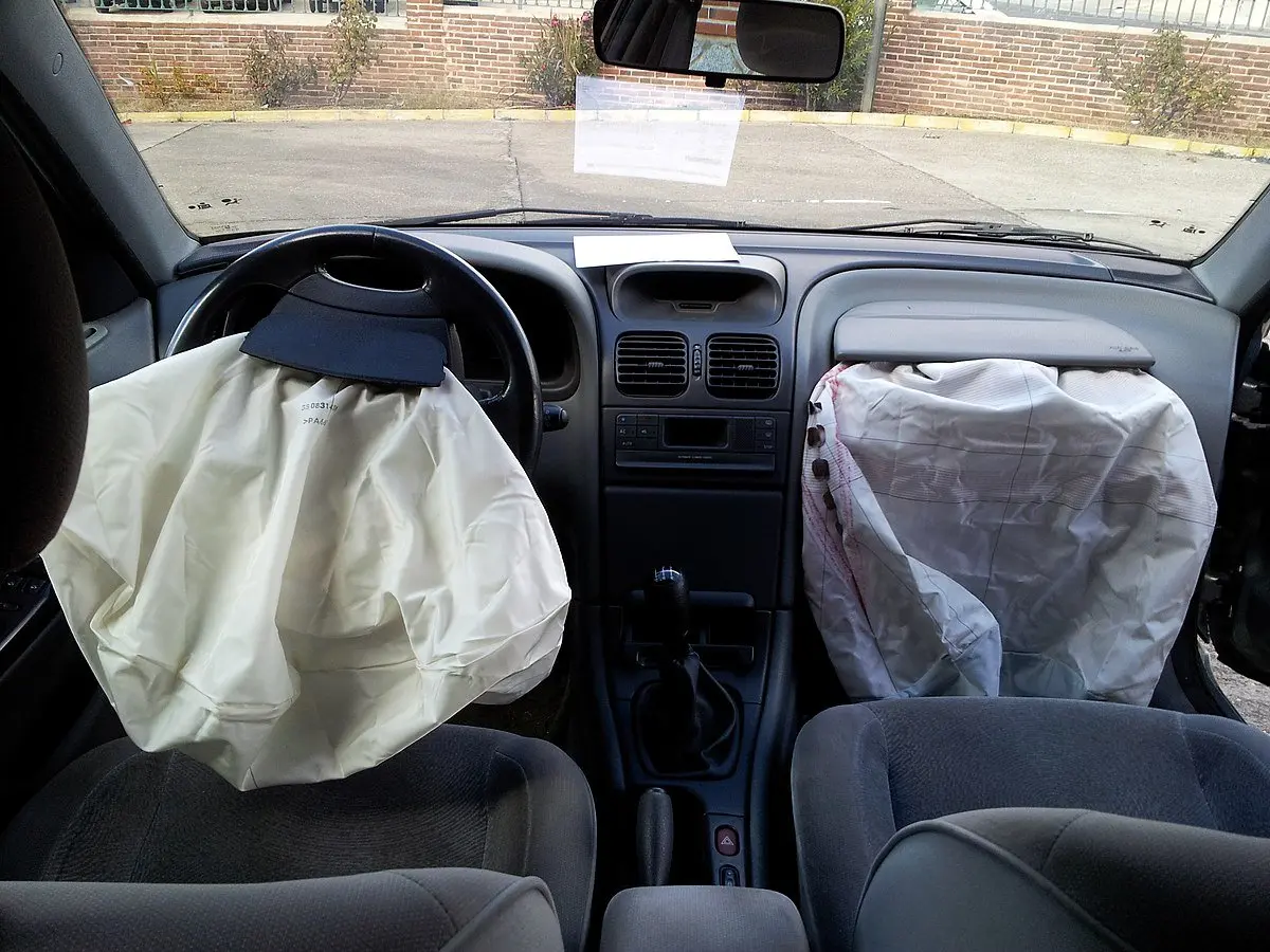 باز نشدن کیسه هوای خودرو