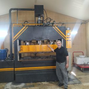 گروه فنی و مهندسی هیدرولیک کاران توس