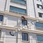 پیچ و رولپلاک سنگ نما پیچ روپلاک راپل بندباز شستشو و نورپردازی نما