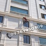 پیچ و رولپلاک سنگ نما پیچ روپلاک راپل بندباز شستشو و نورپردازی نما